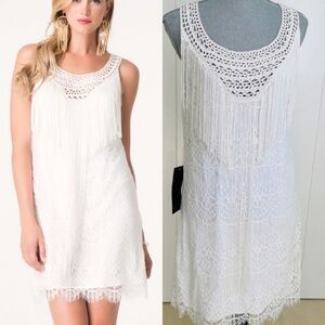 BEBE LACE + FRINGE SHIFT DRESS WHITE SIZE M